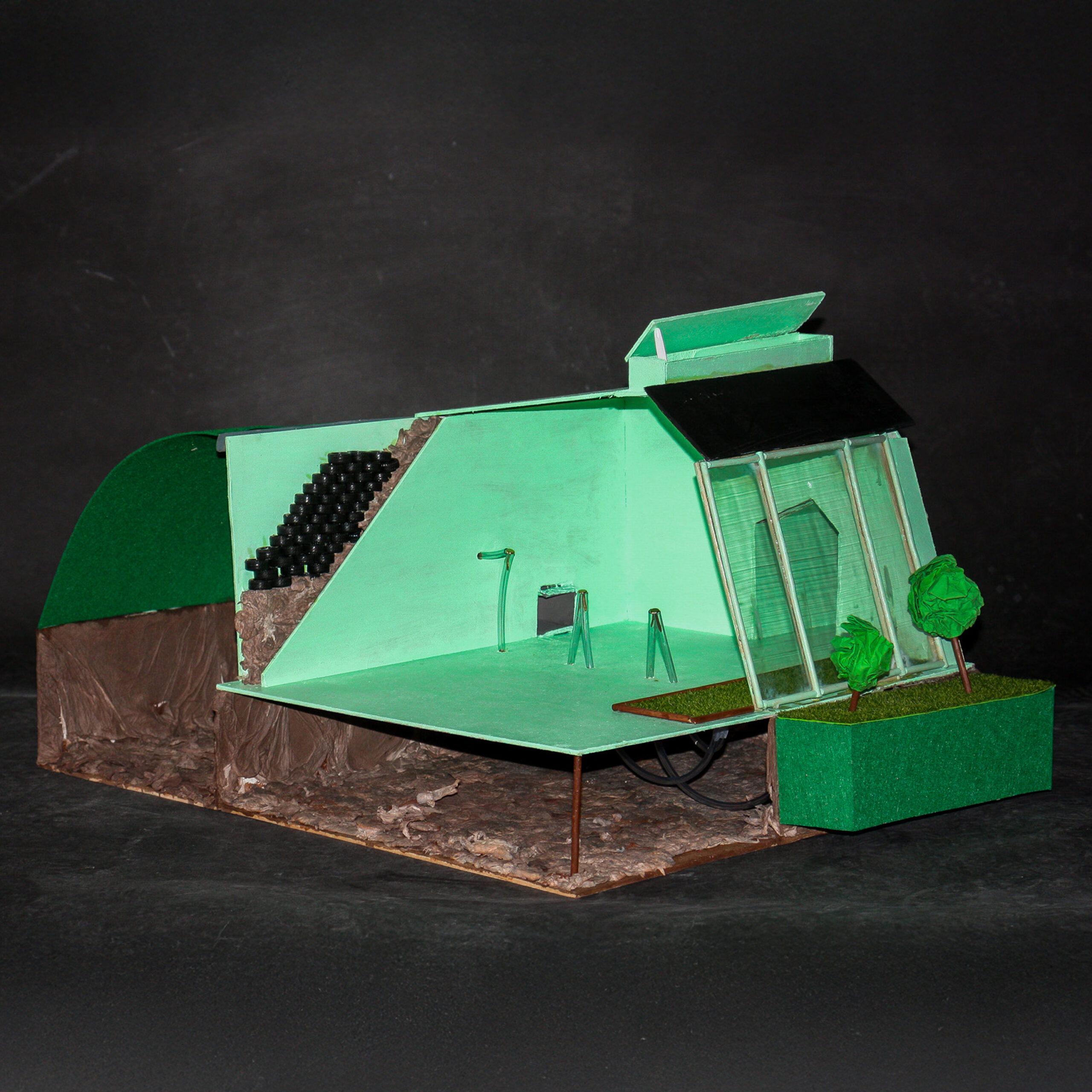 carousel4-earthshiphaus